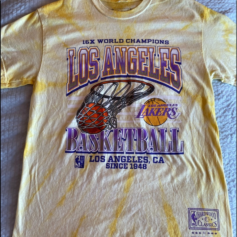 LAKERS graphic T-Shirt